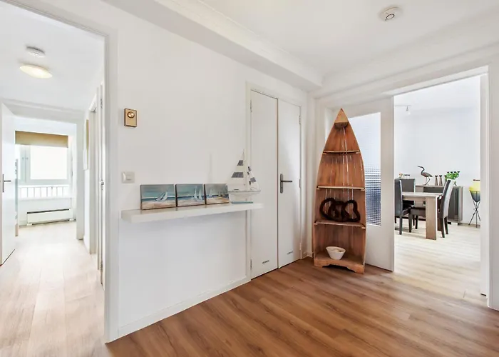 3 Bedroom In The Centre Of With Spectacular View *